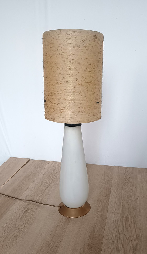 Image 1 of Vintage-Bodenlampe mit Opalglas-Sockel