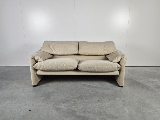 Image 1 of Cassina 2-Sitzer Sofa, Alcantara Leder Creme