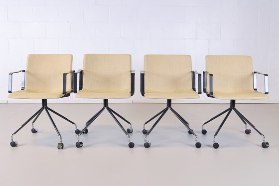 Image 1 of 4x Gispen Nomi Arbeit gelb