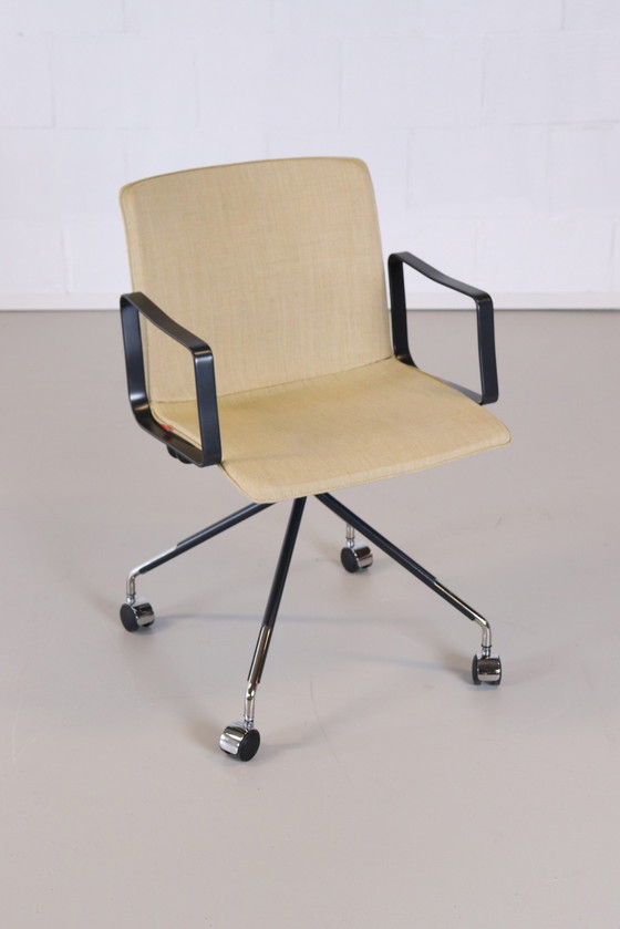 Image 1 of 4x Gispen Nomi Arbeit gelb