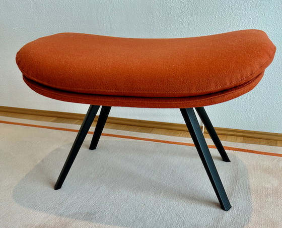 Image 1 of Cassina P22 Ohrensessel mit Hocker