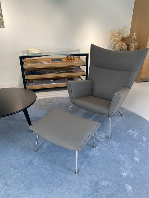 Carl Hansen Ch445 Ohrensessel + Fußhocker