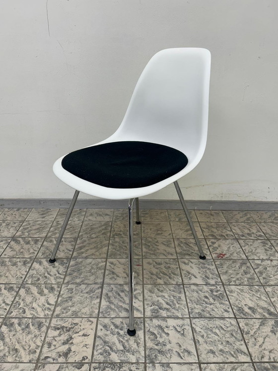 Image 1 of Vitra | Eames | Dsx | Weiß