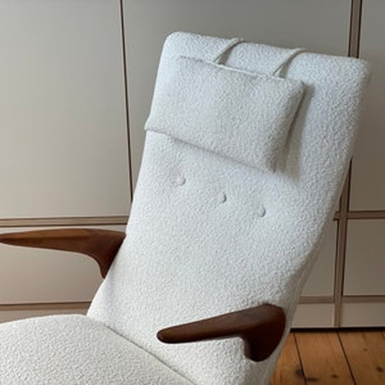 Image 1 of Norwegen Fredrik A. Kayser 60er Jahre Bouclé-Sessel aus Teakholz