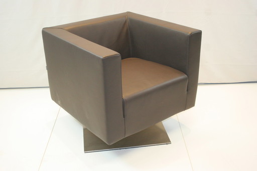 Clubsitz von Giulio Marelli