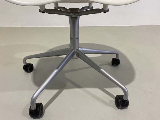 Image 1 of Vitra Tom Vac Stuhl