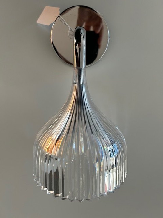 Image 1 of Kartell É