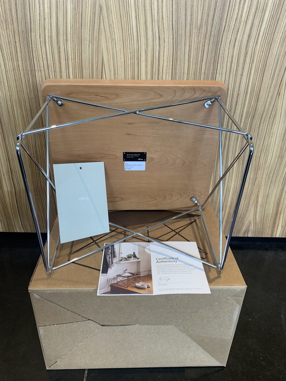 Image 1 of Vitra Charles & Ray Eames LTR Beistelltisch