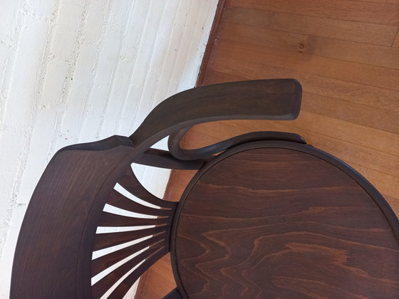 Image 1 of Drehbarer Kapitänsstuhl aus Holz