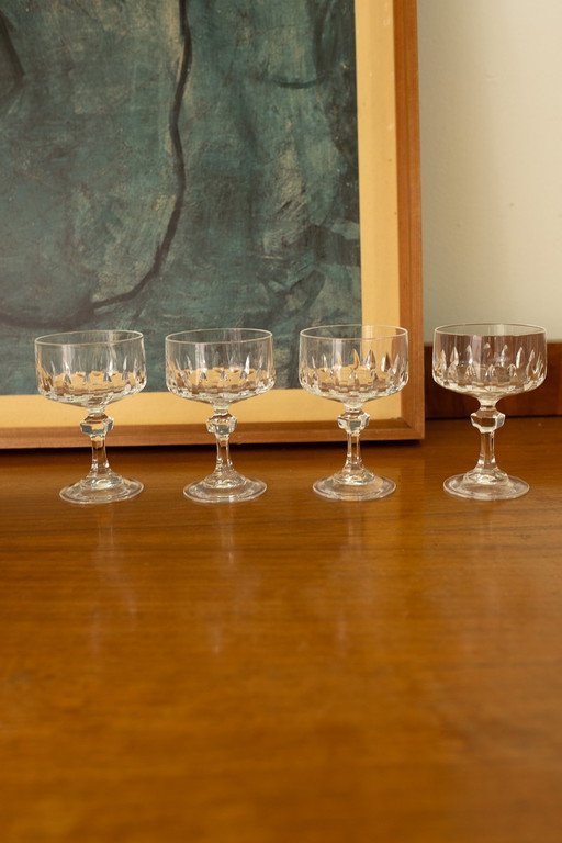 Satz von 4 Vintage-Glascoupes