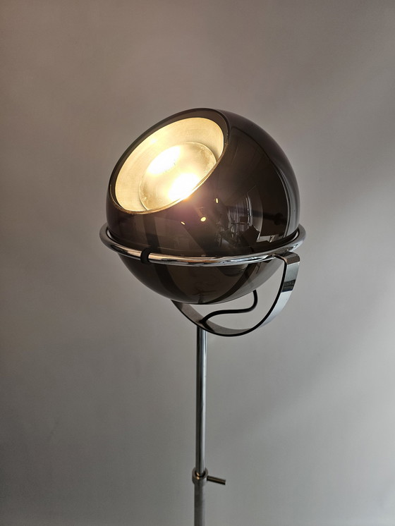 Image 1 of Raak Globe Stehlampe von Frank Ligtelijn, 1960er Jahre