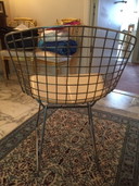 2x Harrie Bertoia Stühle mit Kissen