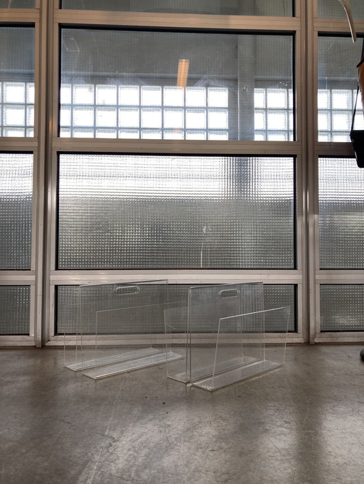 2 Vortragskästen aus Plexiglas