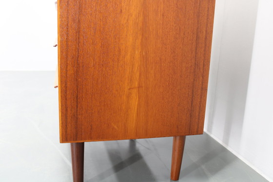 Image 1 of 1960S Dänische Teak Kommode