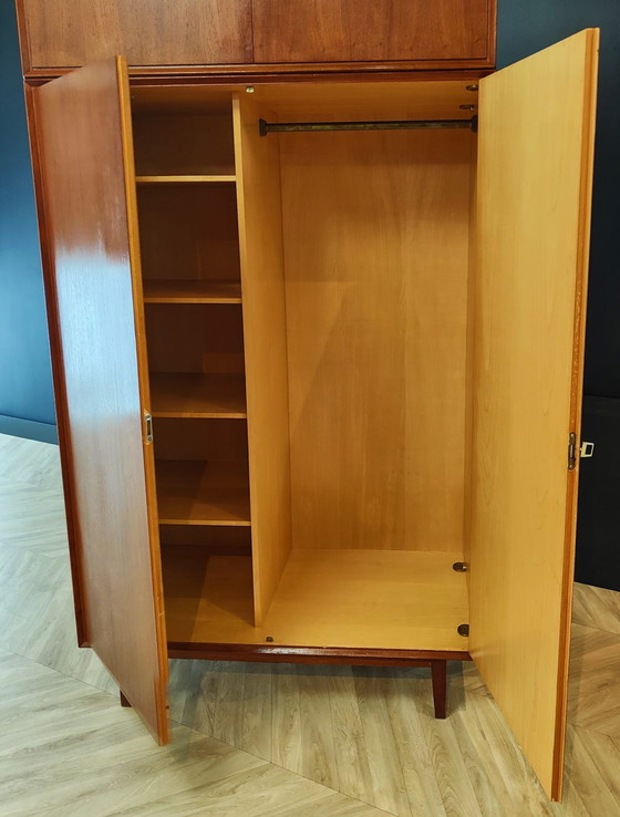 Image 1 of Kleiderschrank aus der Mitte des Jahrhunderts