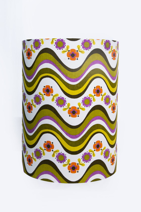 Image 1 of Wunderschönes Retro Lampenlager in verschiedenen Farben mit gebrauchtem Steinsockel von Lampenliefde