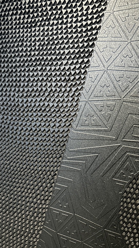 Image 1 of Rotan Hunt Skulptur auf geschnitzten Wandbild