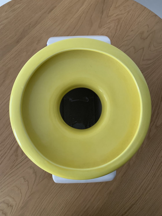 Image 1 of Memphis Milano 'Cucumber' Vase