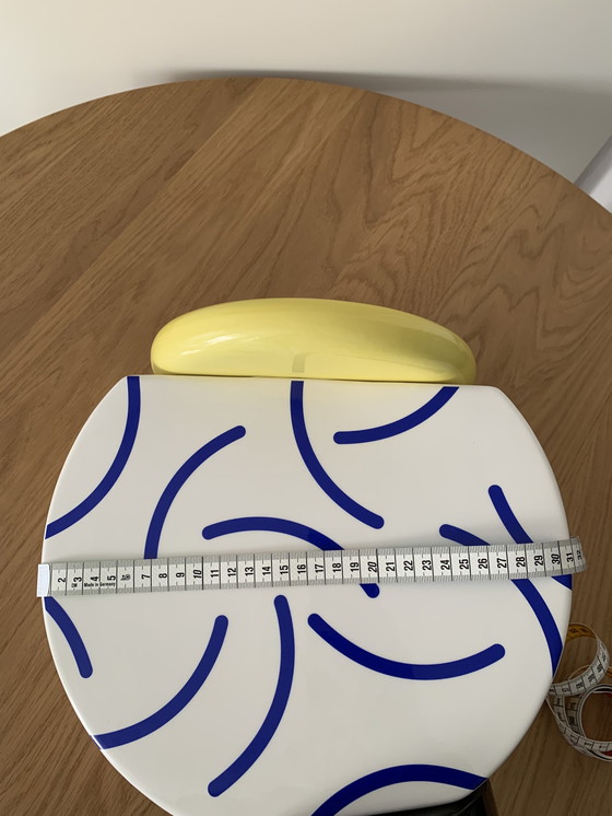 Image 1 of Memphis Milano 'Cucumber' Vase