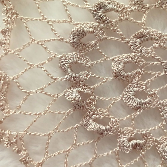 Image 1 of Vintage-Bettdecke, handgefertigt, fein gehäkelt. Pièce Unique! 325 cm X 270 cm