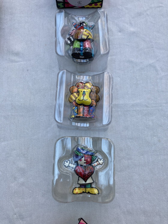 Image 1 of 3 Romero Britto Figuren. Box Neu, Erstausgabe, 2011.