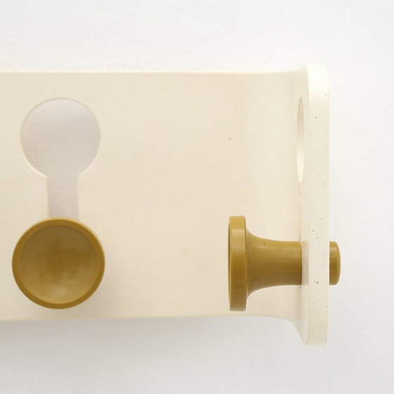 Image 1 of Vintage-Garderobe mit gelben Haken von Fiarm, 1970er Jahre