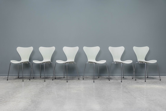 Image 1 of Fritz Hansen Serie 7 „Butterfly“ Stuhl