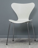 Fritz Hansen Serie 7 „Butterfly“ Stuhl