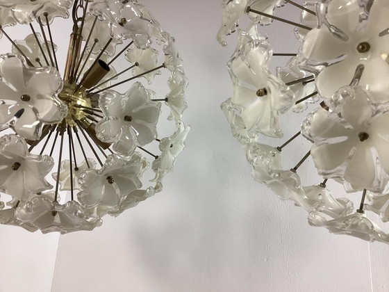 Image 1 of 2 große Blumen-Sputnik-Lampen aus den Siebzigern