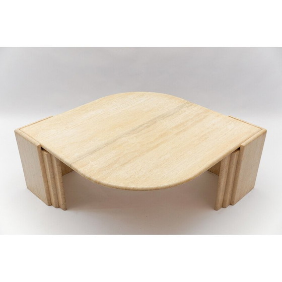 Image 1 of Ovaler Couchtisch aus Travertin, Italien 1960
