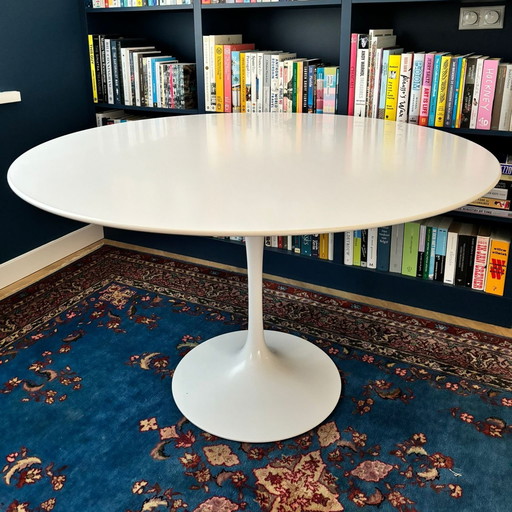 Knoll Saarinen Tulip Tisch Laminat Weiß