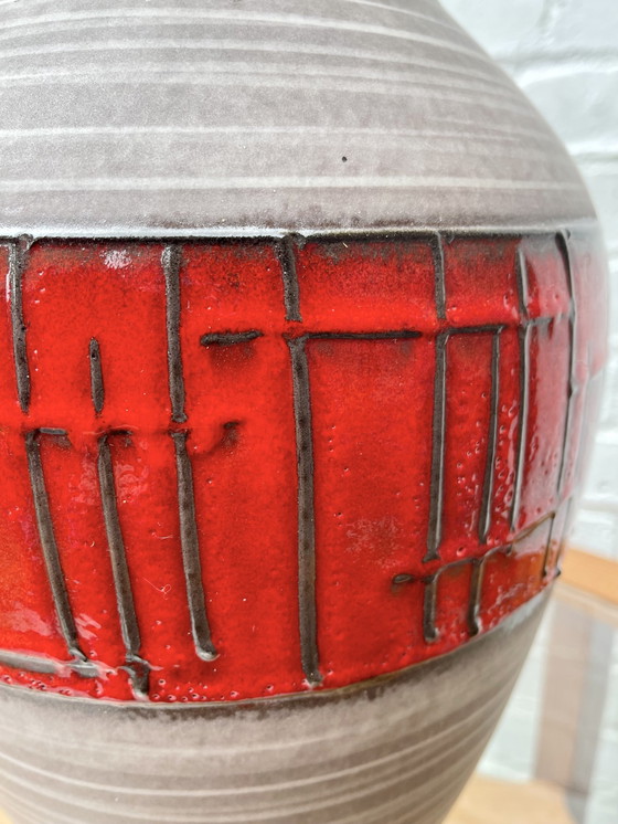 Image 1 of Westdeutsche rote Vase 1202/35