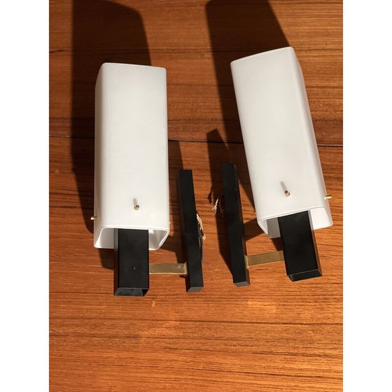 Image 1 of Ein Paar Vintage-Wandleuchten aus Metall und Opalin von Arlus, 1950