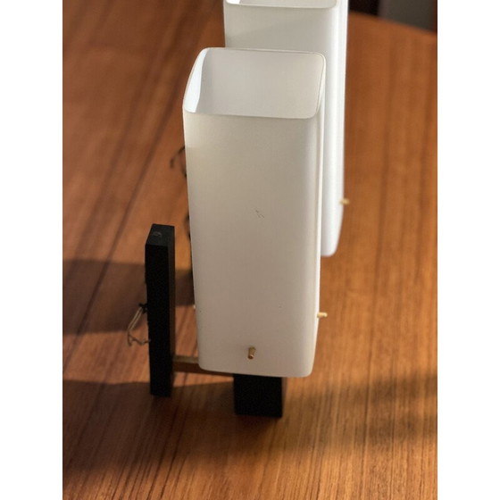 Image 1 of Ein Paar Vintage-Wandleuchten aus Metall und Opalin von Arlus, 1950