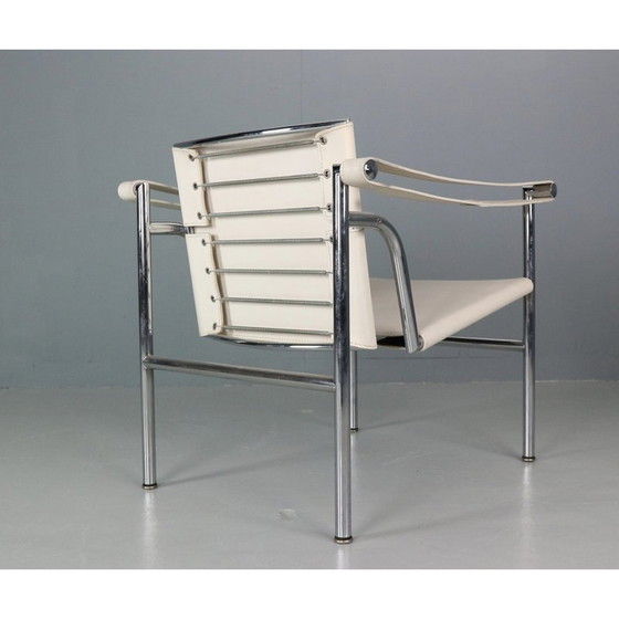 Image 1 of Paar alte LC1-Stühle aus weißem Leder für Cassina, Italien 1970