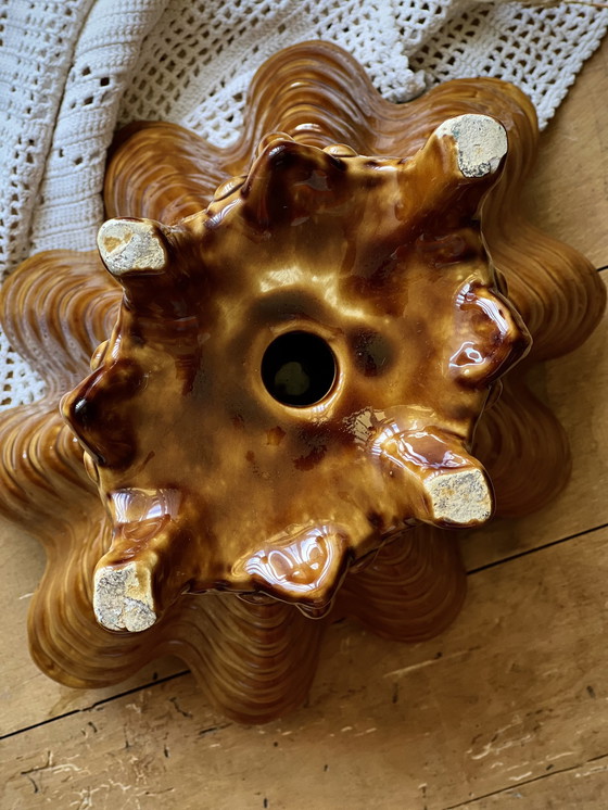 Image 1 of Vase, Topfuntersetzer Majolika-Stil Keramik Handwerk unter Rocaille-Dekor