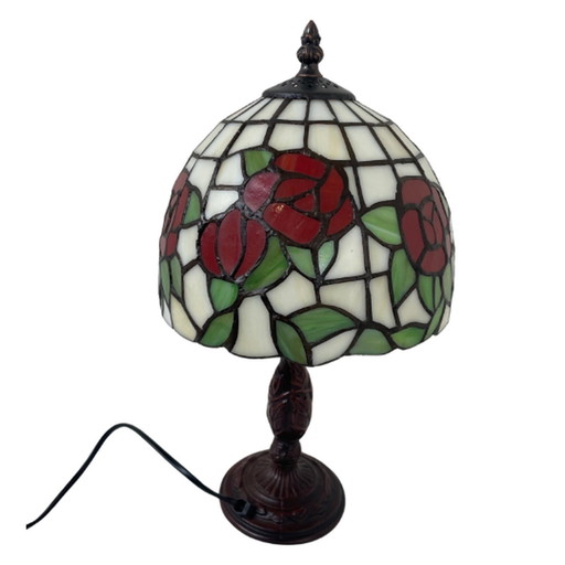 Tischlampe im Tiffany-Stil - Buntglasschirm und dekorativer Sockel - ca. 1980er Jahre (keine Risse)