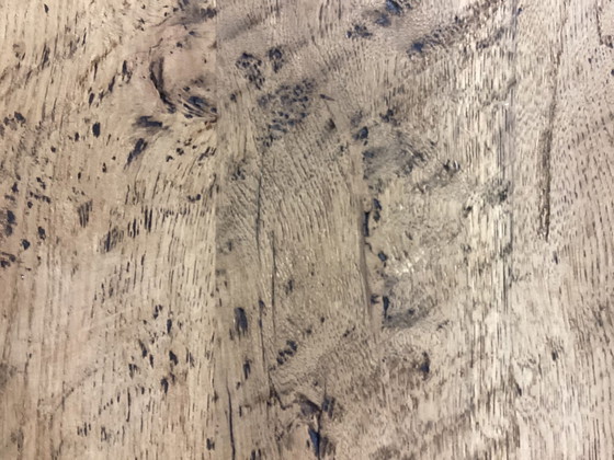 Image 1 of Schöner runder Brutalist Couchtisch aus massiver Eiche