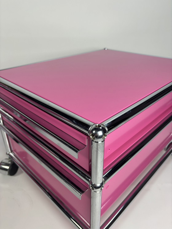 Image 1 of USM Haller Nachtschrank, pink Collection, top Zustand