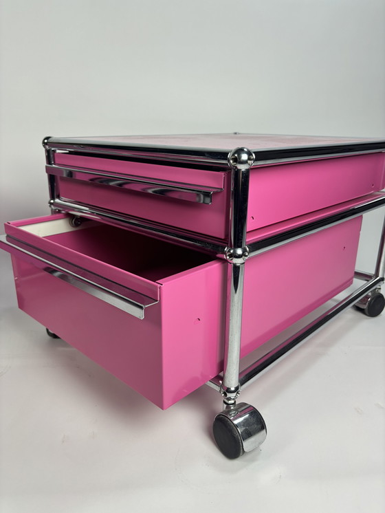 Image 1 of USM Haller Nachtschrank, pink Collection, top Zustand