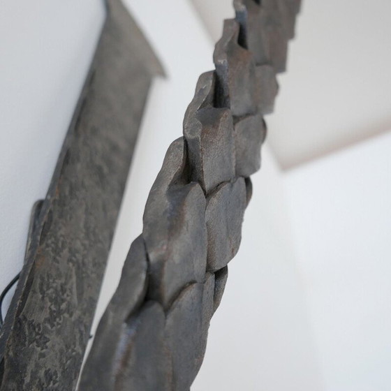 Image 1 of Brutalistische Eisenwandleuchte aus der Mitte des Jahrhunderts, Frankreich 1950er Jahre