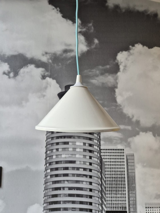 Image 1 of Weiße Metall-Hängeleuchte