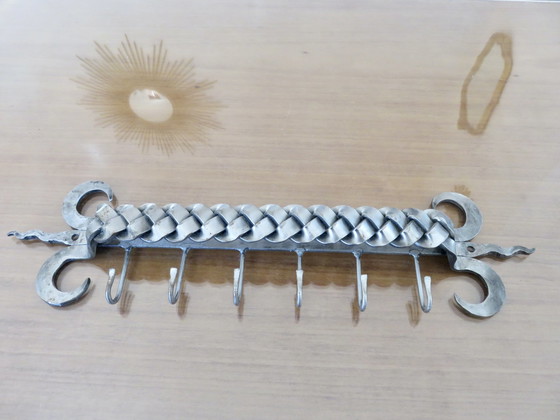 Image 1 of Großer Brutalistischer Geschirrtuchhalter, Schmiedearbeiten aus geflochtenem Stahl, Frankreich, 1970