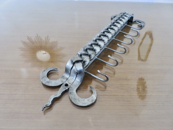 Image 1 of Großer Brutalistischer Geschirrtuchhalter, Schmiedearbeiten aus geflochtenem Stahl, Frankreich, 1970