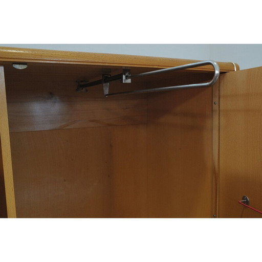 Vintage-Schrank aus Buchenholz von Bohumil Landsman für Jitona, Tschechoslowakei 1970