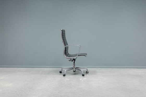 Image 1 of Eames Ea119 Alugroup Bürostuhl