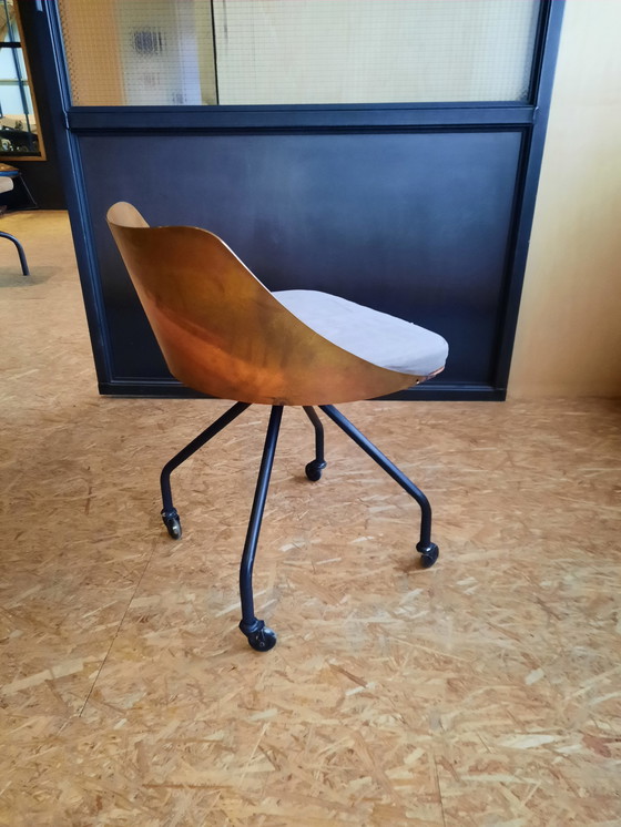 Image 1 of Robuster Hocker