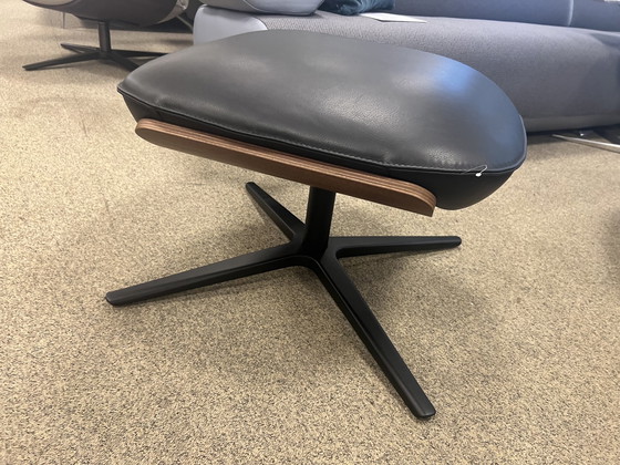 Image 1 of Leolux Cream Fußhocker Noli Carbone schwarz