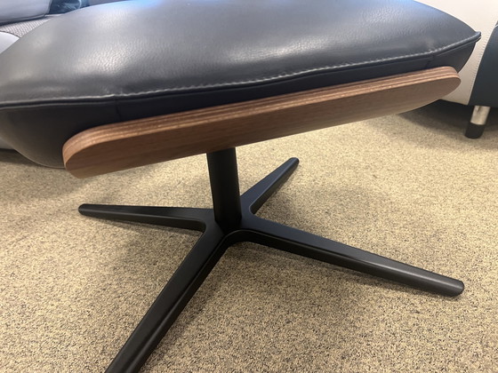 Image 1 of Leolux Cream Fußhocker Noli Carbone schwarz