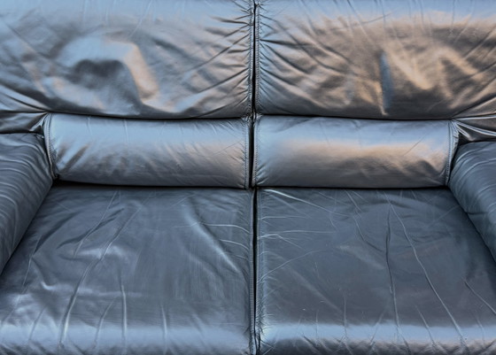 Image 1 of Junge internationale Bank